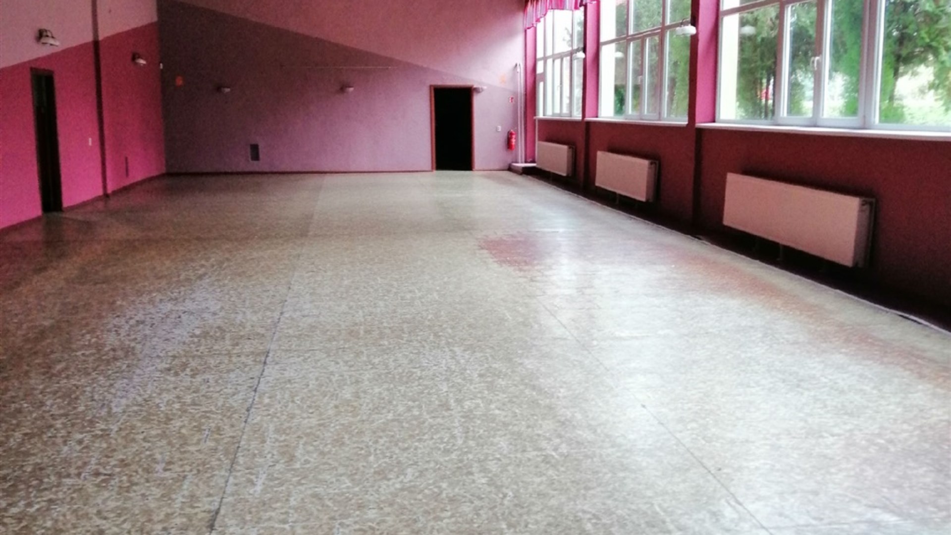 Hala na wynajem