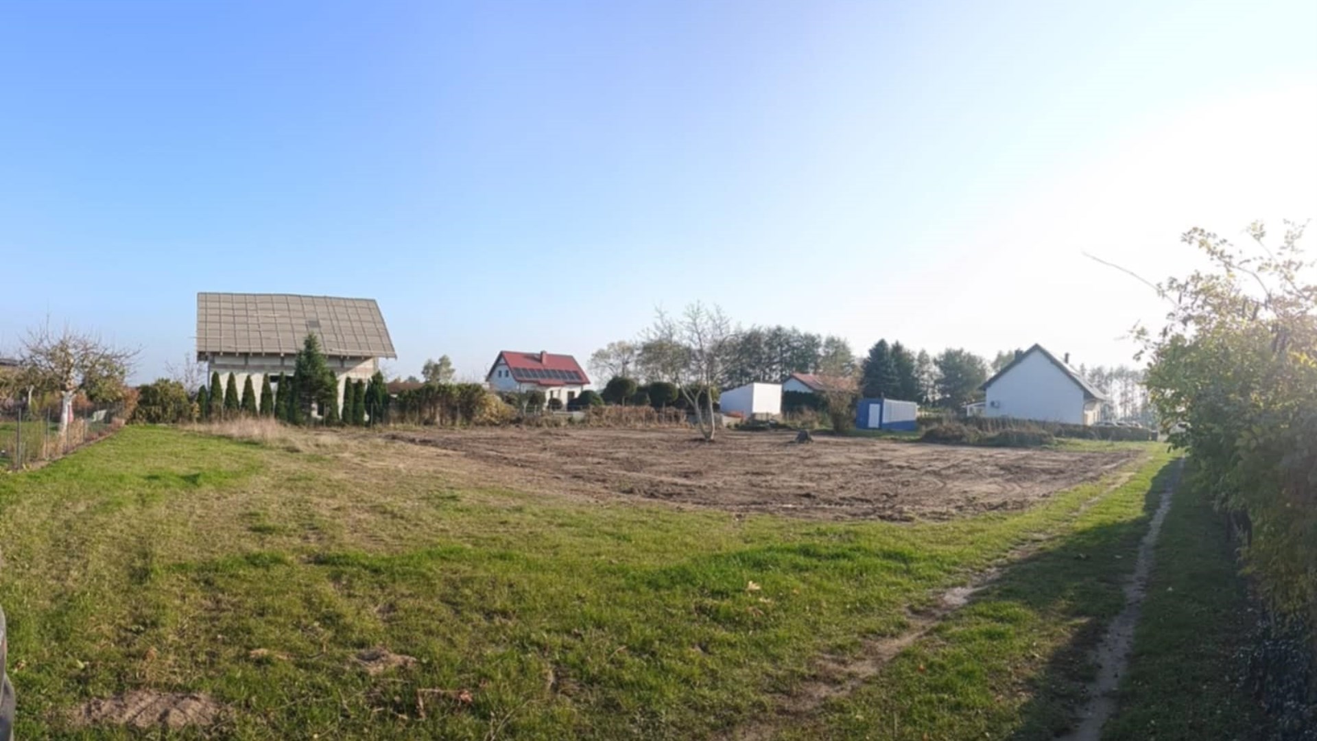 Działka na sprzedaż